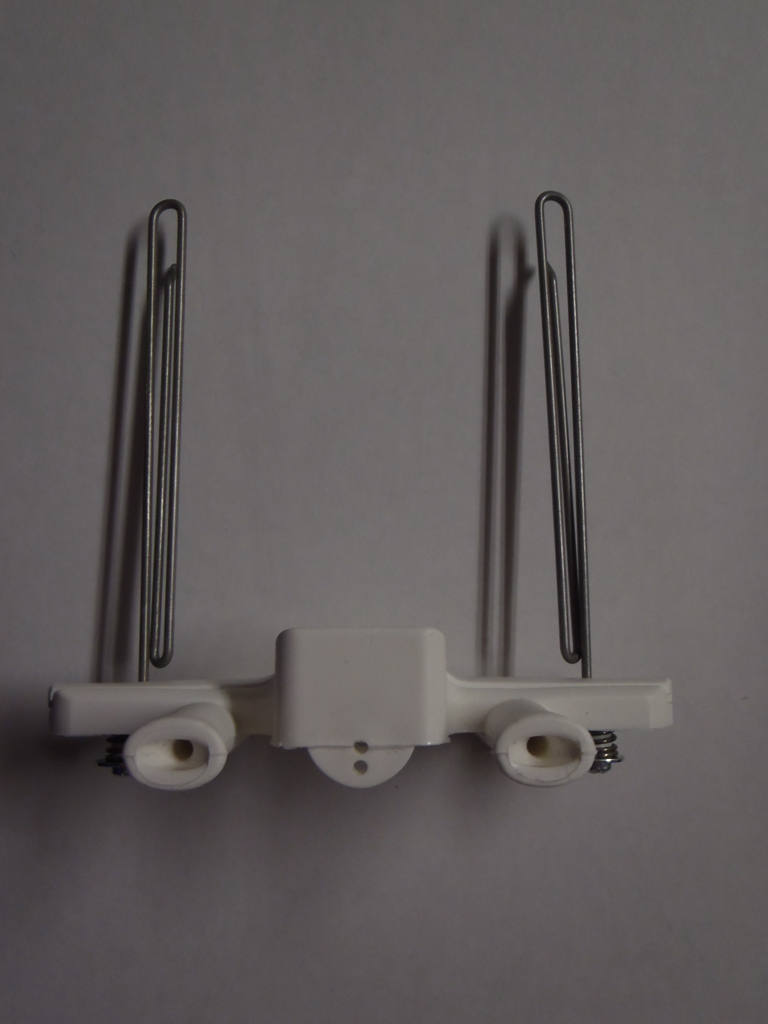 Kunstoffschlitten 1 Rika Kunststoffschlitten für LG und LP mit Haltegabeln