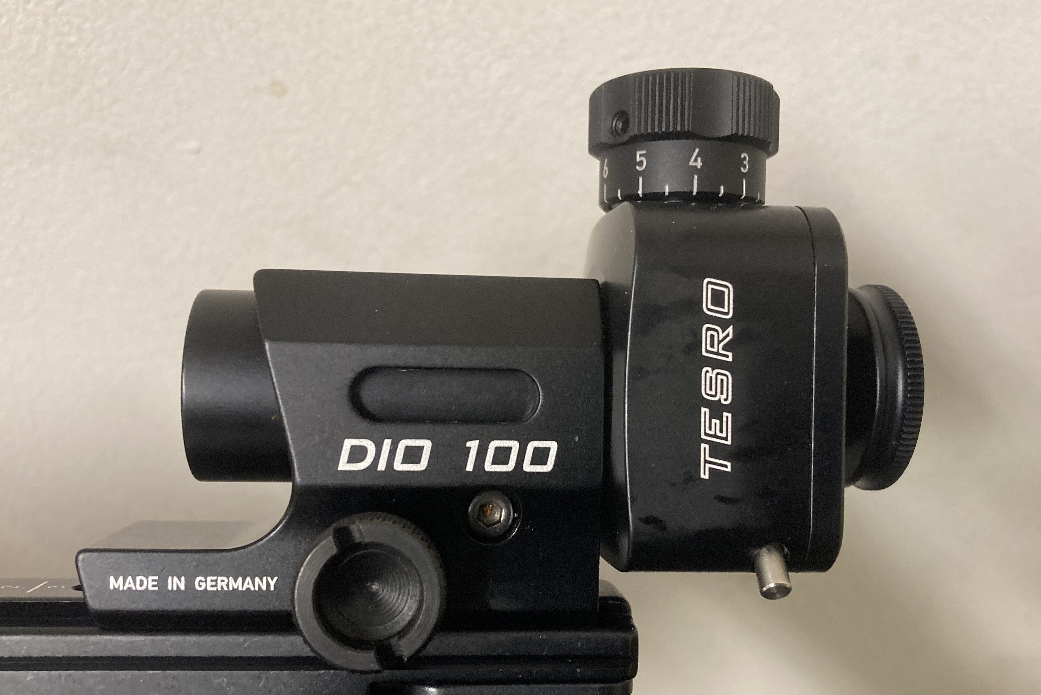 Tesro RS 100 Basic Holme Edition