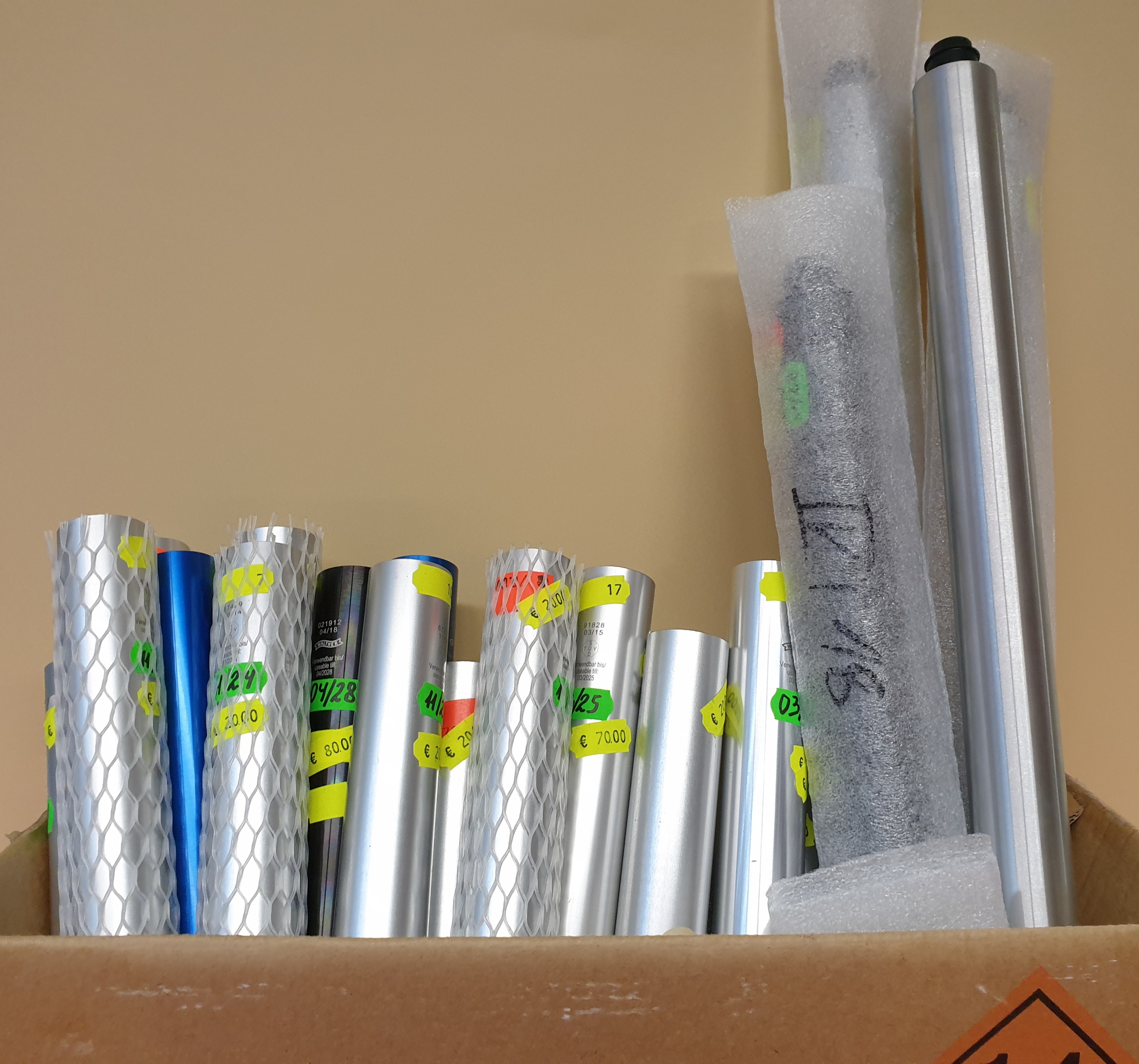 Pressluftkartuschen Pressluftkartuschen mit verkürzter Nutzungsdauer